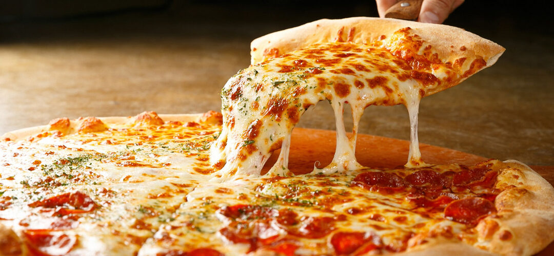 De ce pizza de casă nu este ca la pizzerie? Trucuri din bucătăria restaurantelor pentru o pizza reușită
